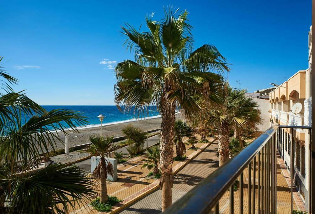 Casa De Sueno En La Playa Vila Adra Exterior foto
